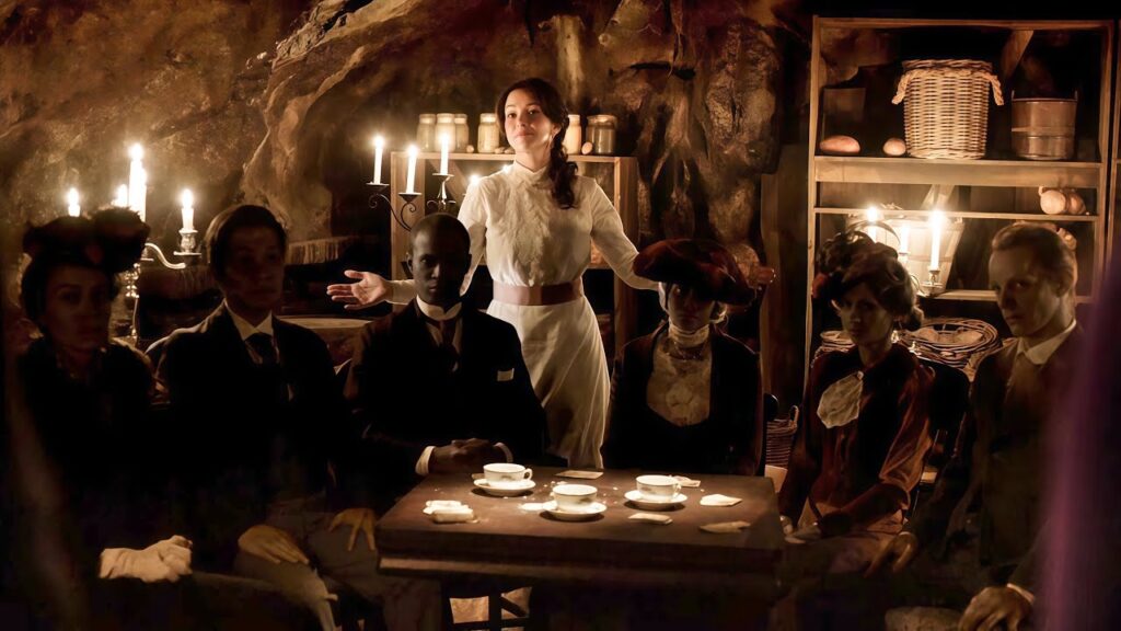 Damon’s Mother: A Vampire Ripper! 100-Year Imprisonment Exposes Family Curse!