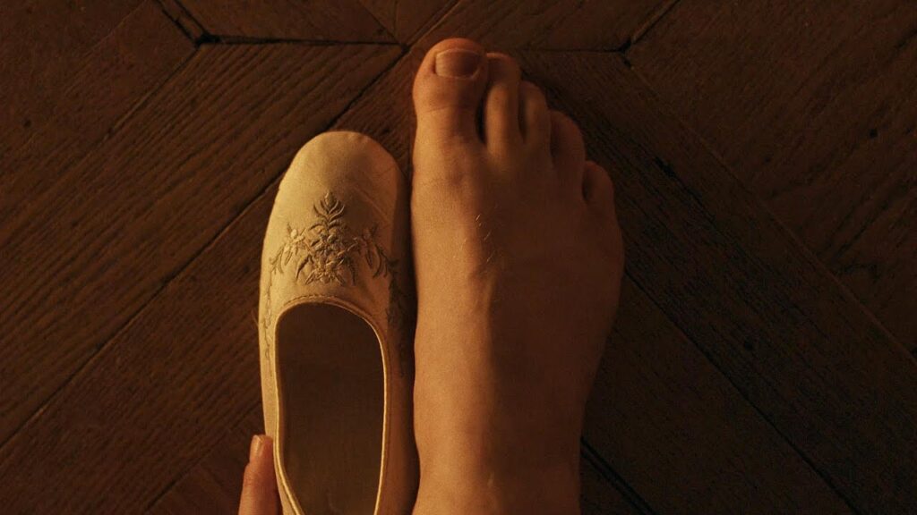 Chopping Off Feet for Glass Slipper - The Most Extreme Cinderella