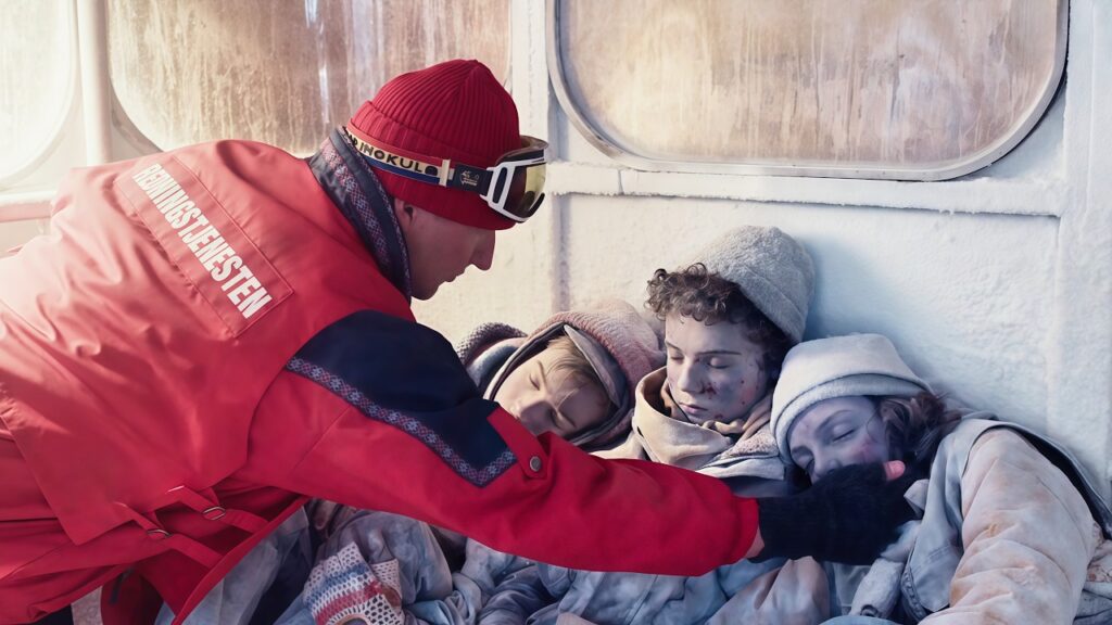 The Nightmare At The Bottom: They Found Three Frozen Statues 😭